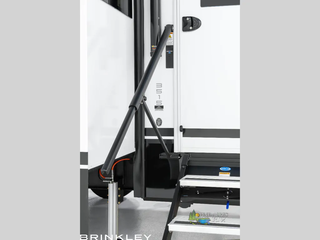2026 Brinkley Model Z 3515, Photos photo 115