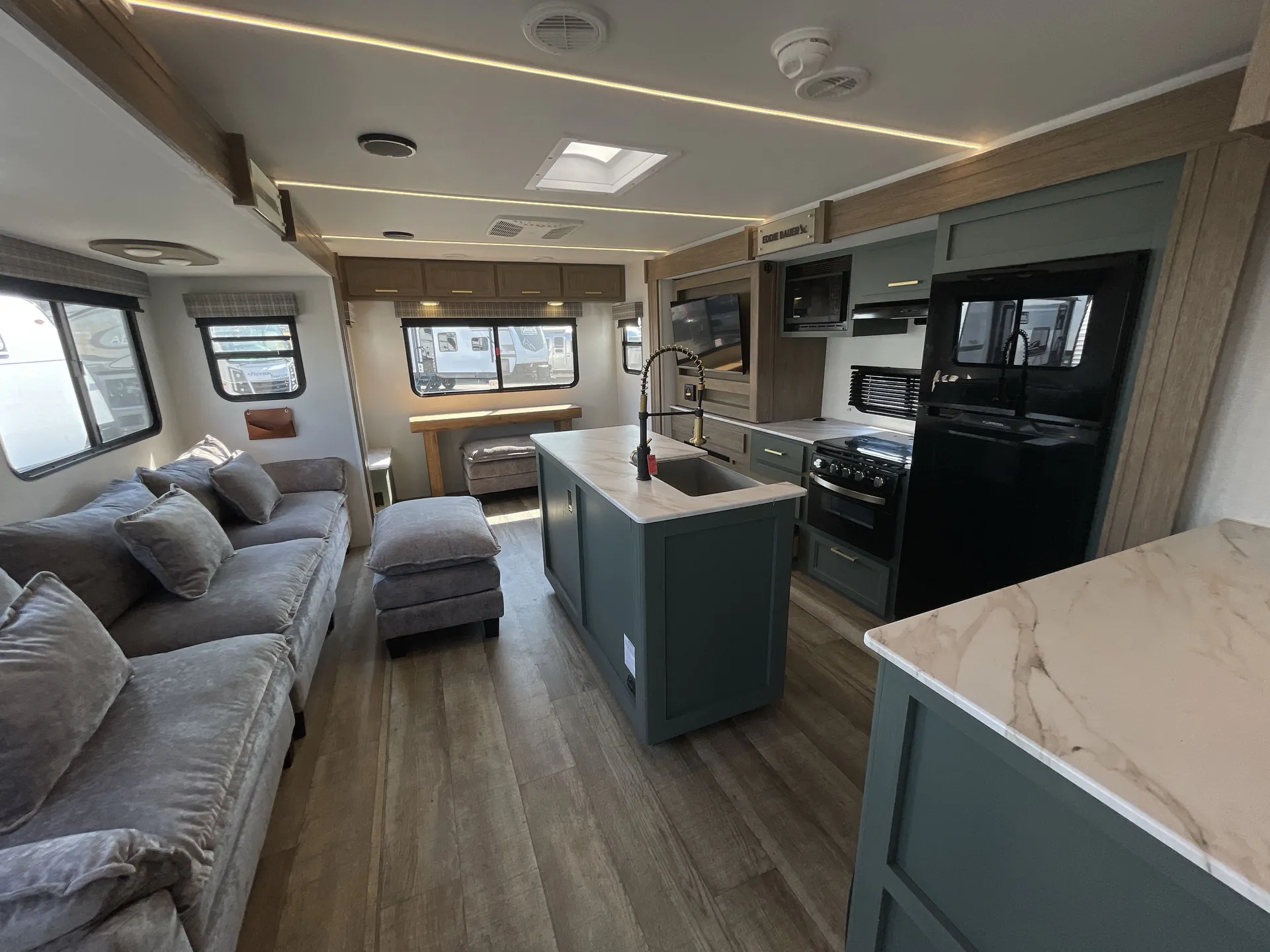 2025 Heartland Eddie Bauer 3311RL — living area main