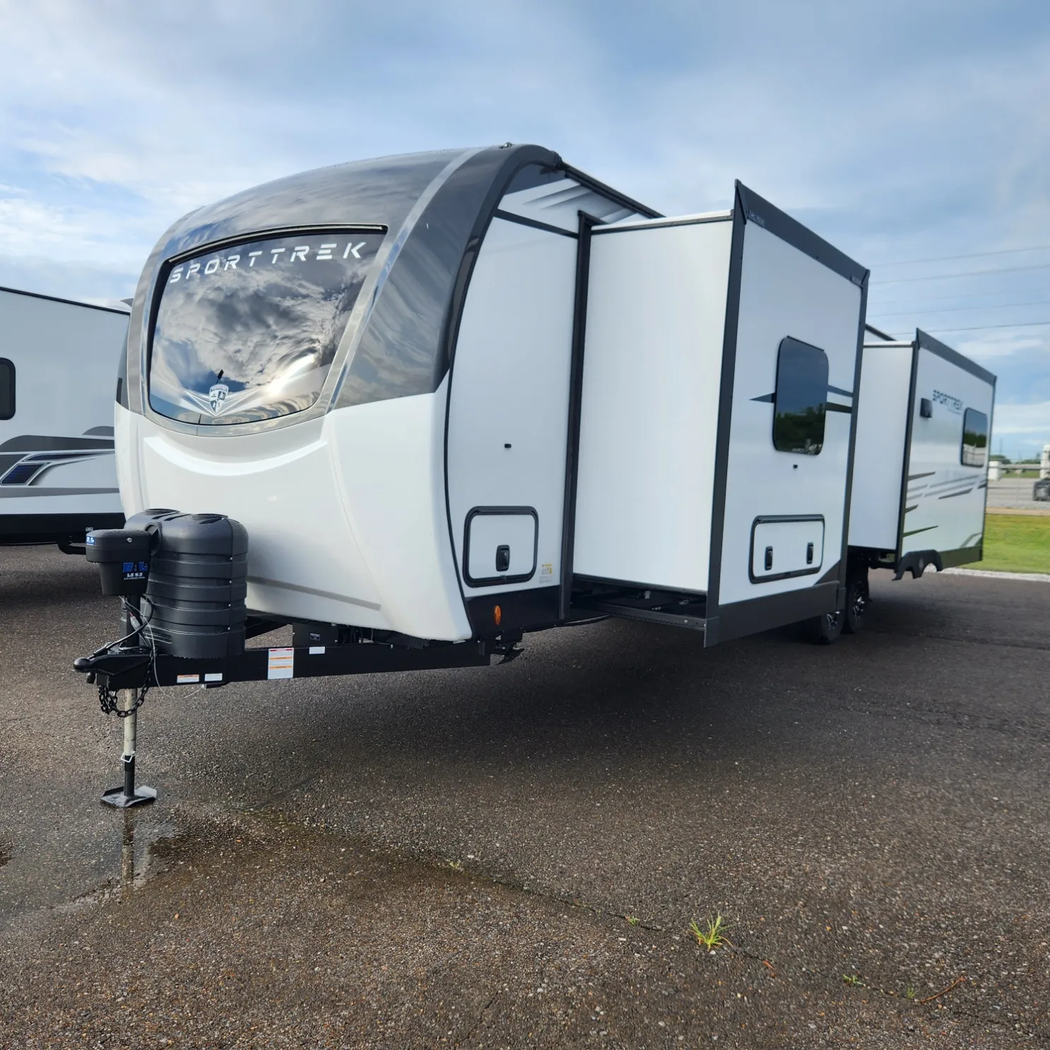 2026 Venture RV SportTrek Touring Edition STT343VIK - Photo 3