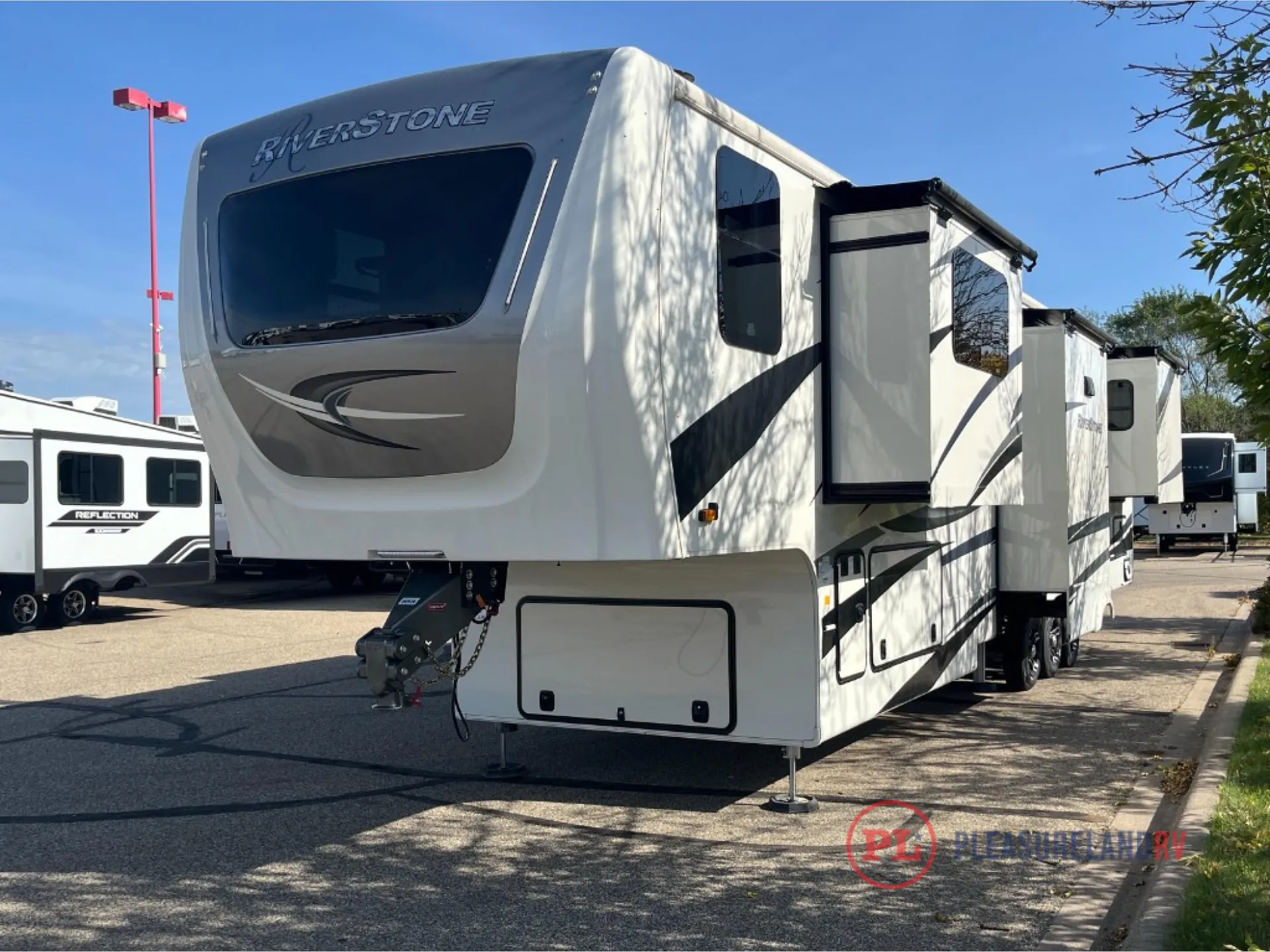 2024 Forest River RiverStone 425FO - Photo 4