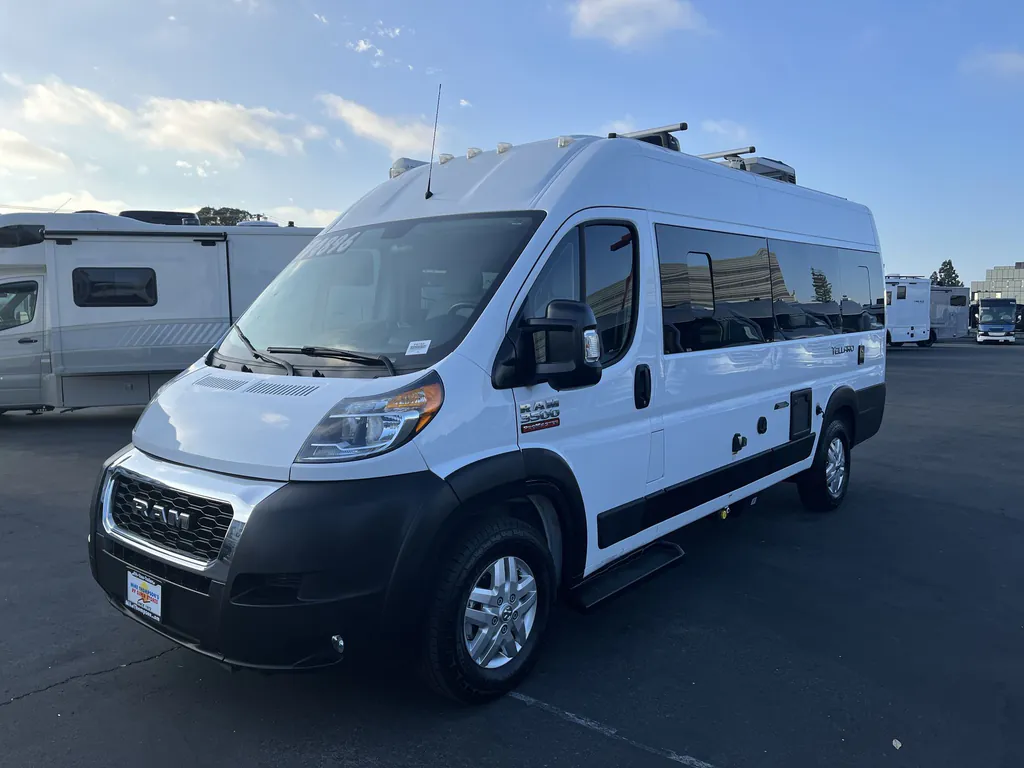 2022 Thor Motor Coach Tellaro 20AT, Photos photo 3