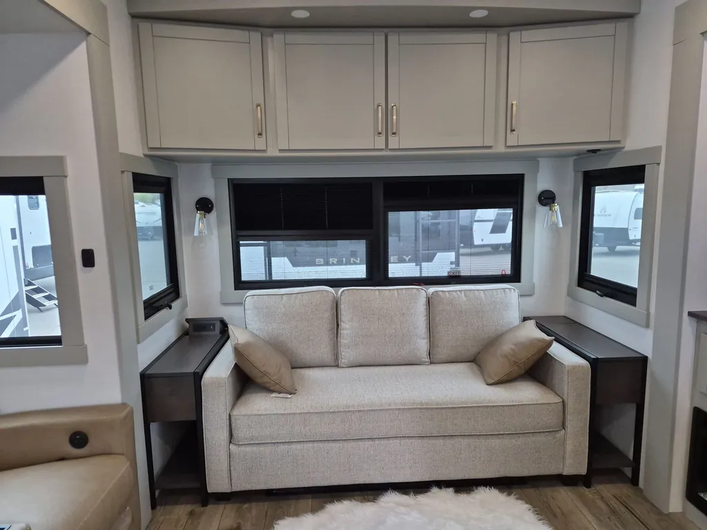 2026 Brinkley Model Z 3600, Photos photo 18