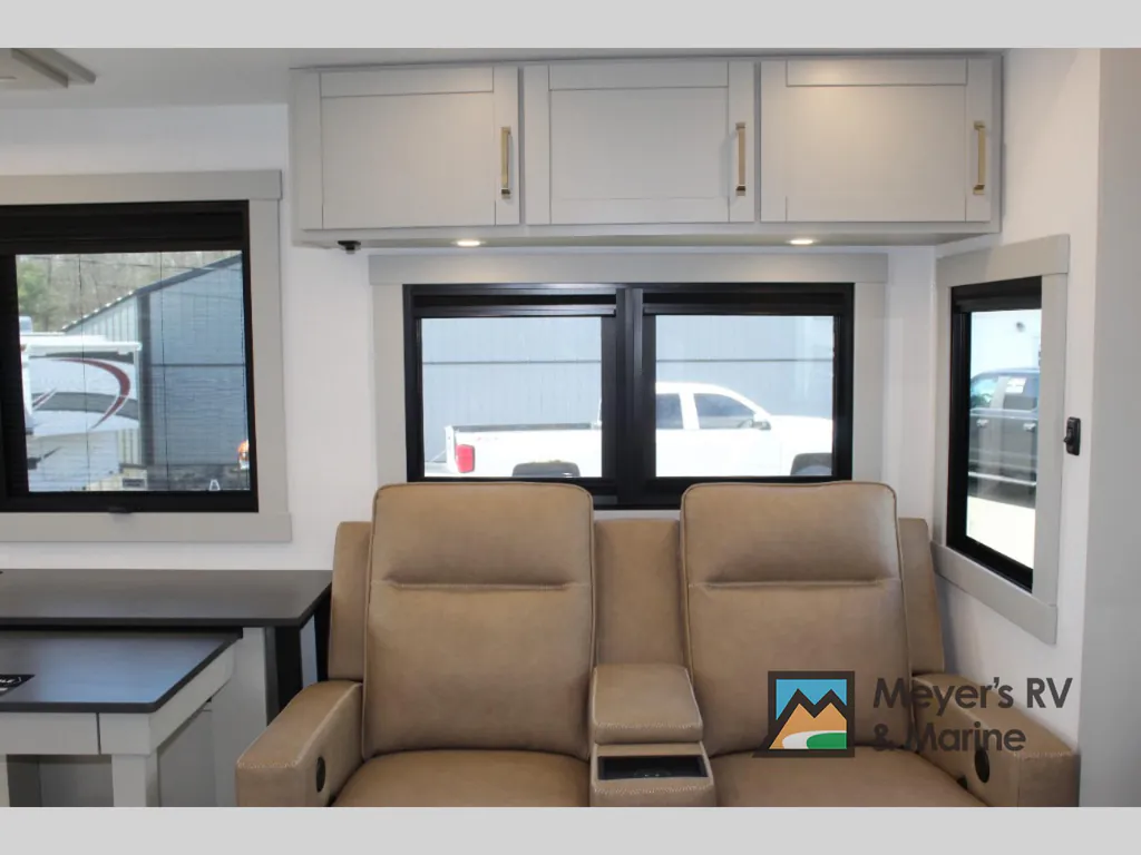 2026 Brinkley Model Z 3600, Photos photo 11