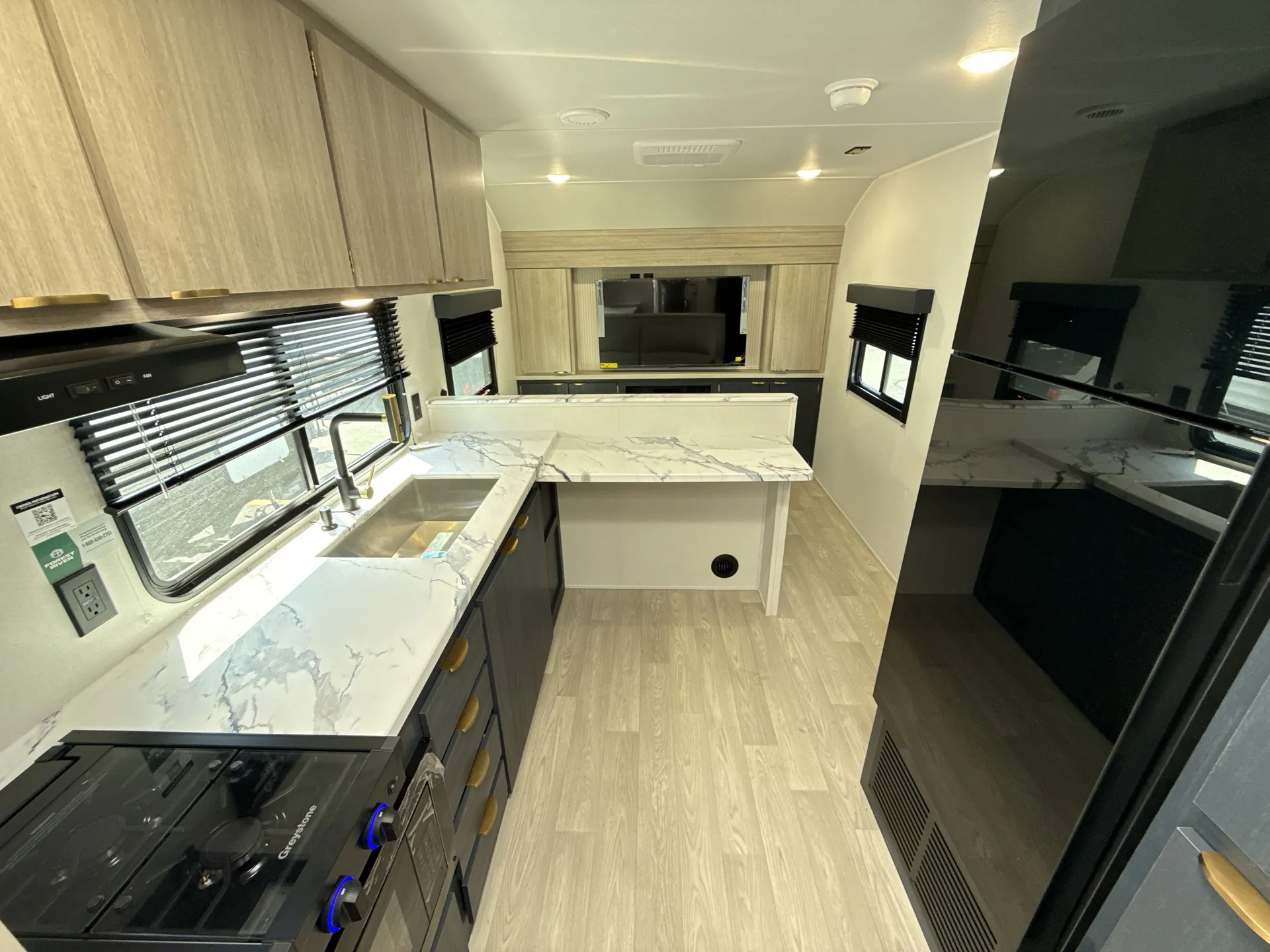 2026 East to West Acclaim 2650FL — living area main