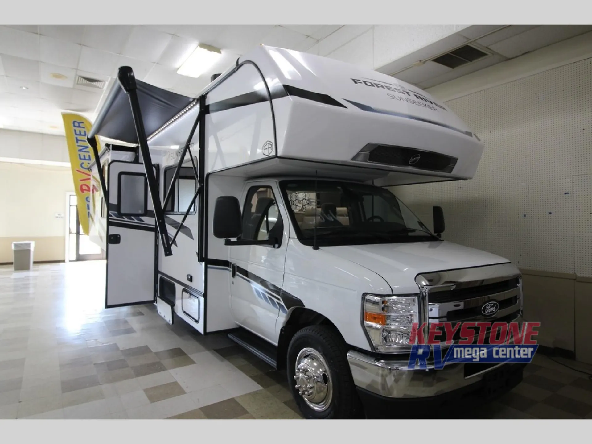 2026 Forest River Sunseeker LE 3250DSLE - Photo 3