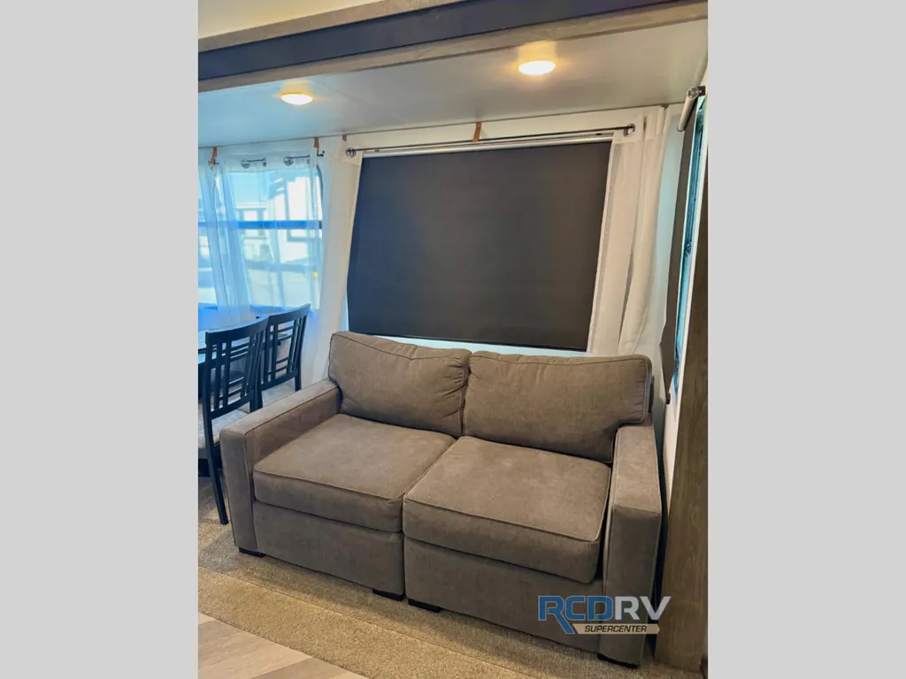 2020 Forest River Wildwood Heritage Glen 338BAR, Photos photo 16
