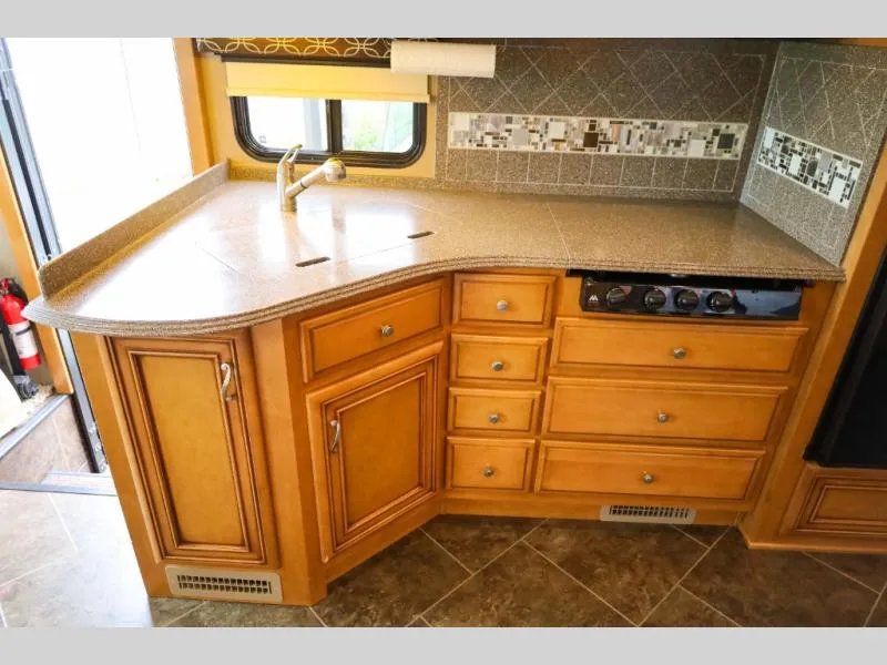 2014 Newmar Canyon Star Used    3424 - Photo 4