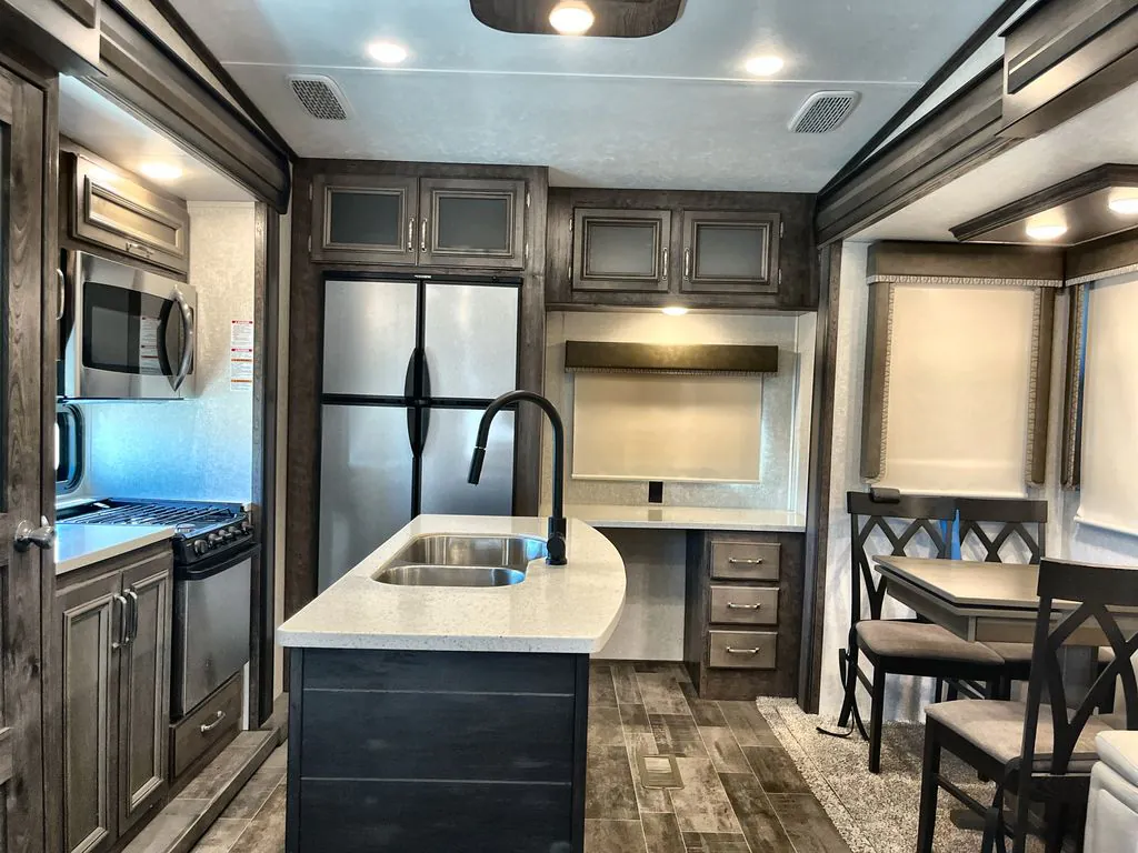 2018 Keystone Montana High Country 320MK - Photo 3