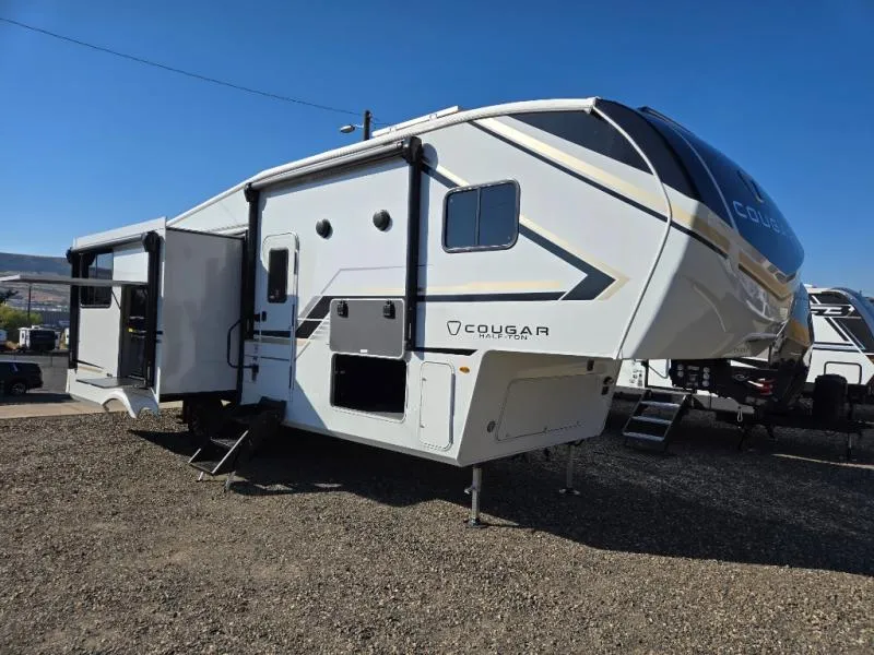 2026 Keystone Cougar Half-Ton 26RKE - Photo 2