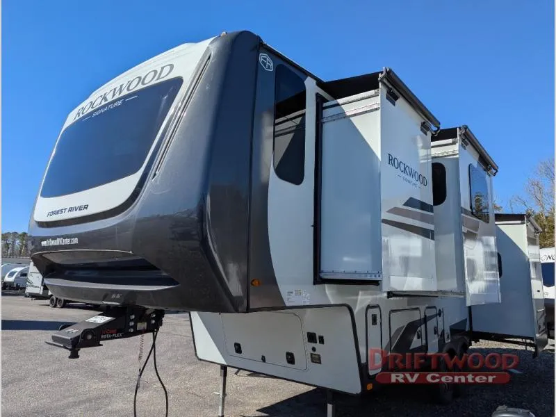 2026 Forest River Rockwood Signature 290SFK - Photo 4