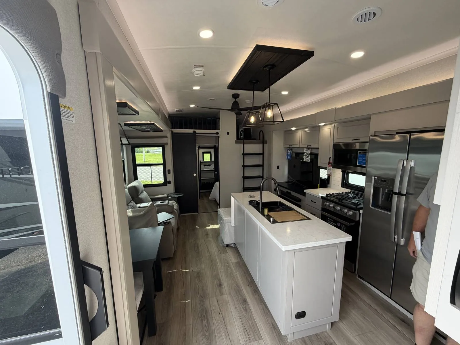 2026 Jayco North Point 390CKDS - Photo 3