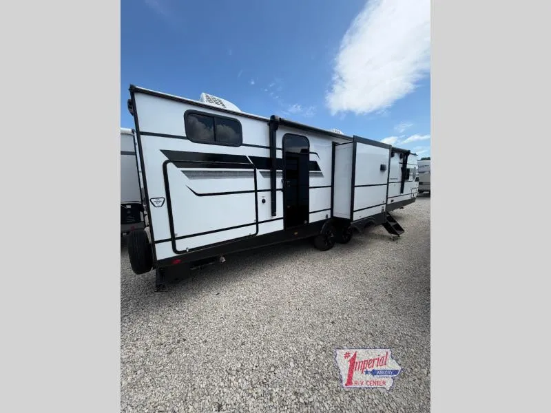 2027 Keystone Passport 3300BK - Photo 3
