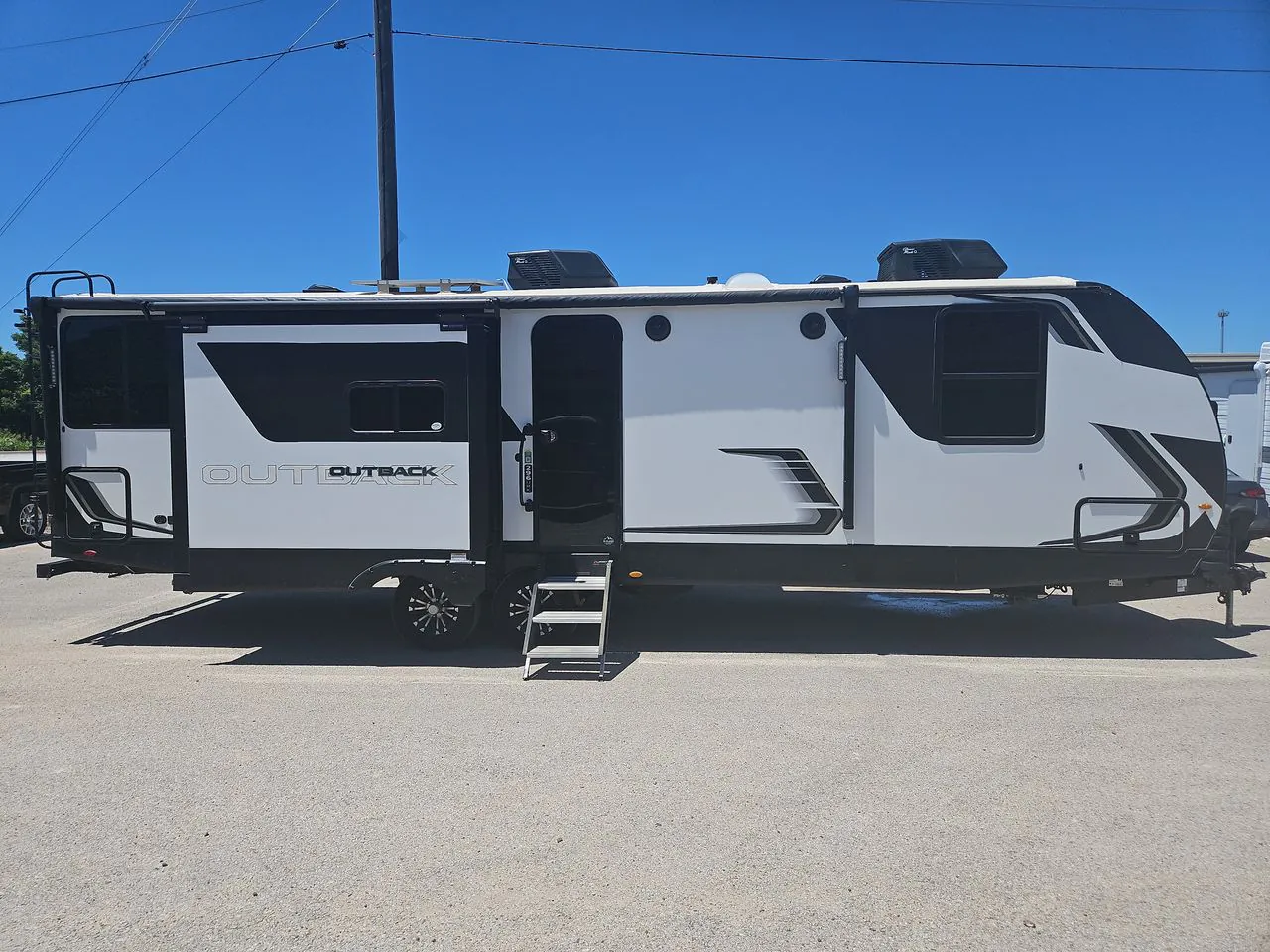 2024 Keystone Outback Ultra-Lite 296URK - Photo 2