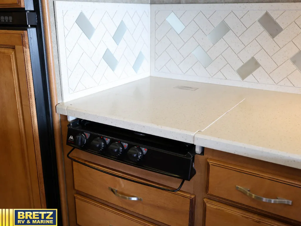 2014 Winnebago Adventurer 35P - Photo 4
