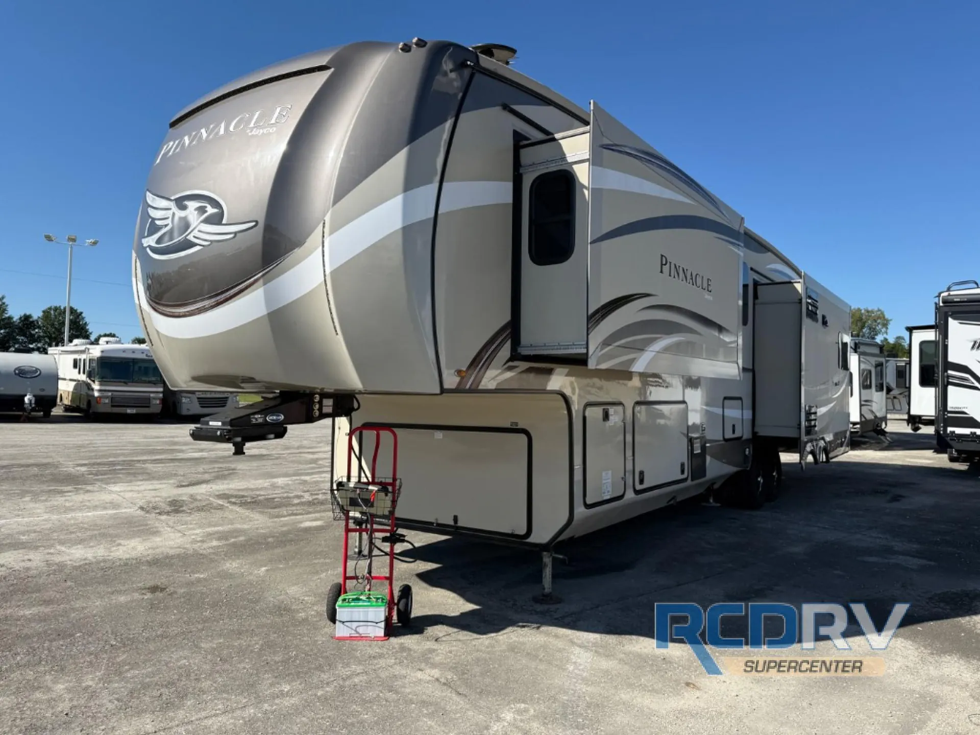 2018 Jayco Pinnacle 37RSTS - Photo 3