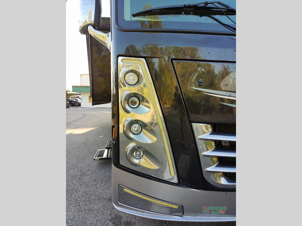 2021 Thor Motor Coach Challenger 35MQ, Photos photo 38