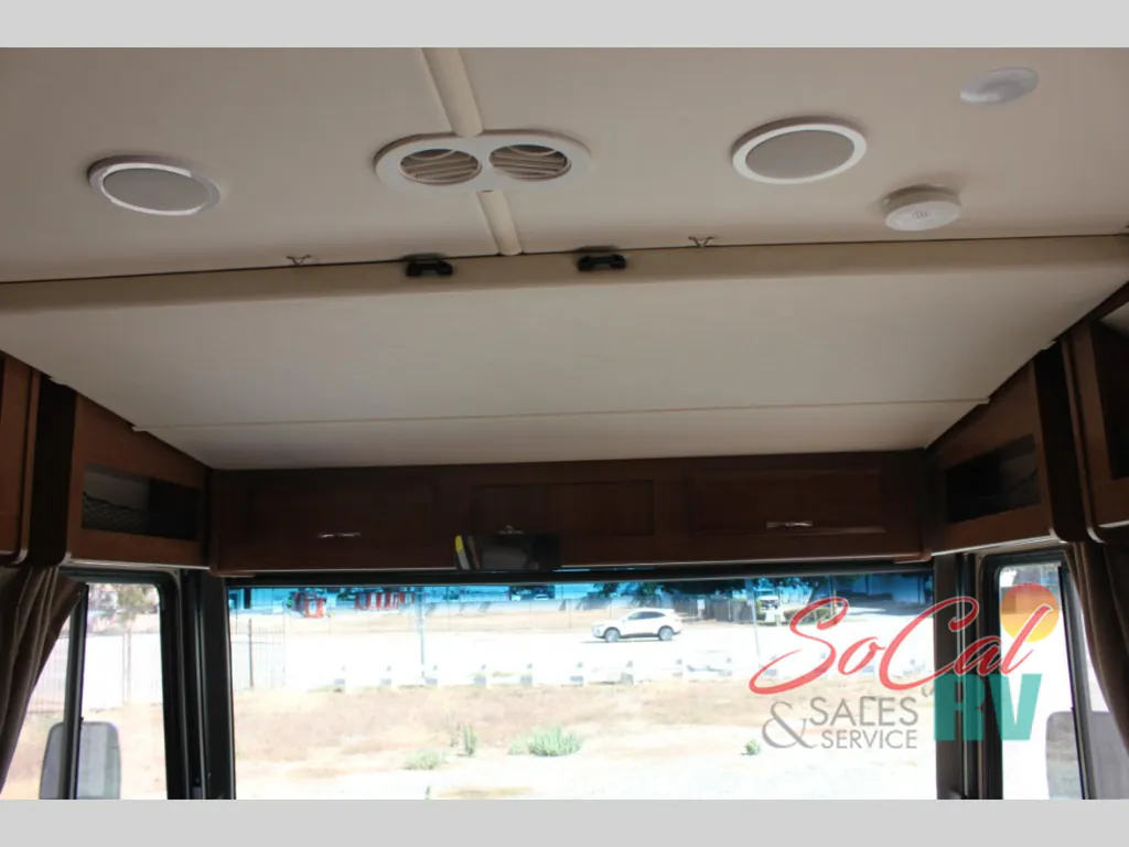2018 Fleetwood Flair 31A, Photos photo 10
