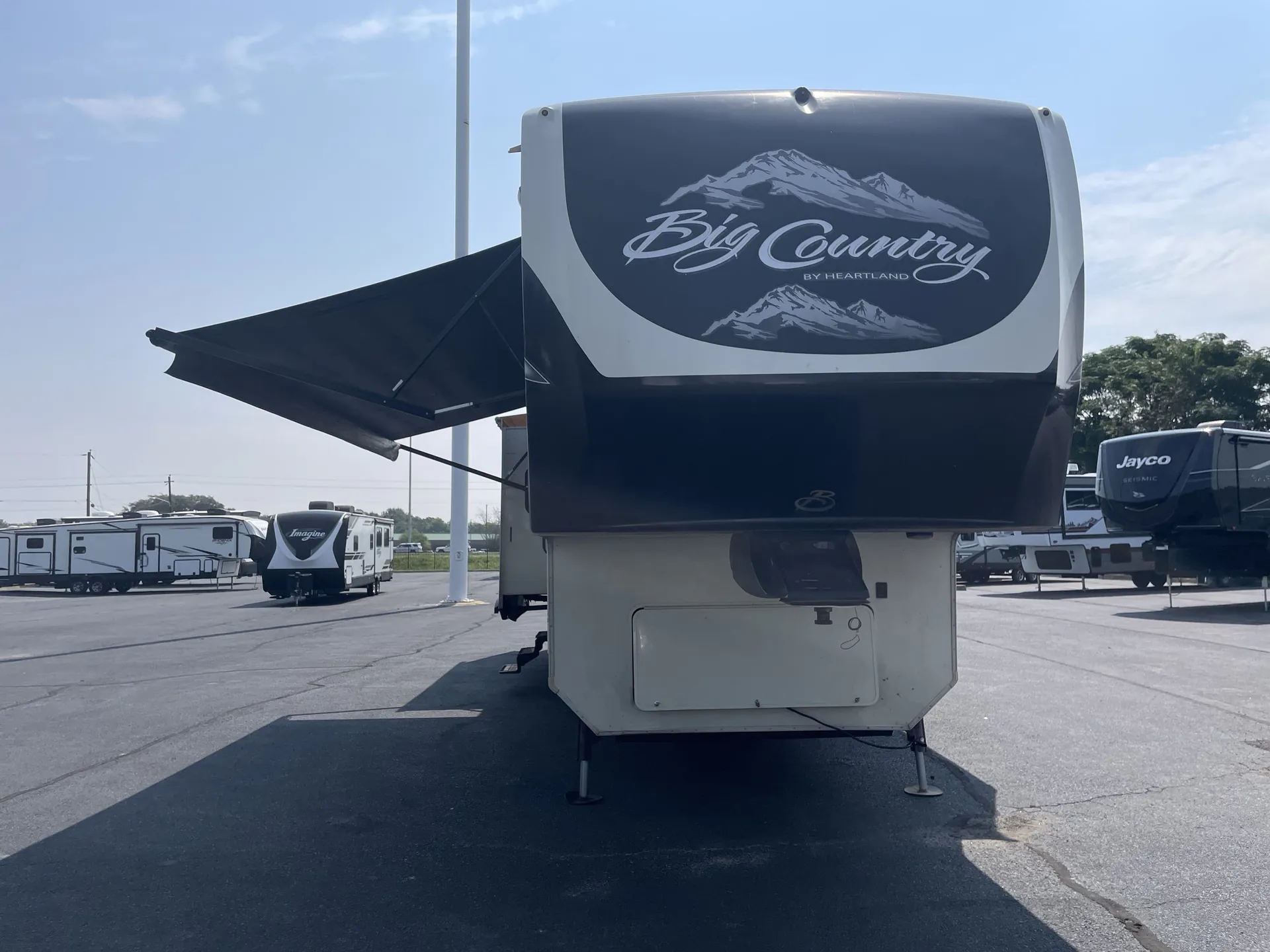 2014 Heartland Big Country 3950FB — front