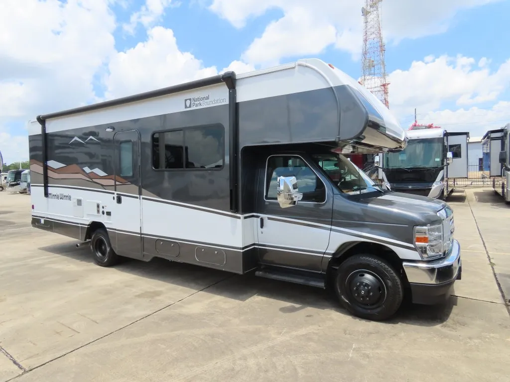 2026 Winnebago Minnie Winnie 26NP - Photo 2