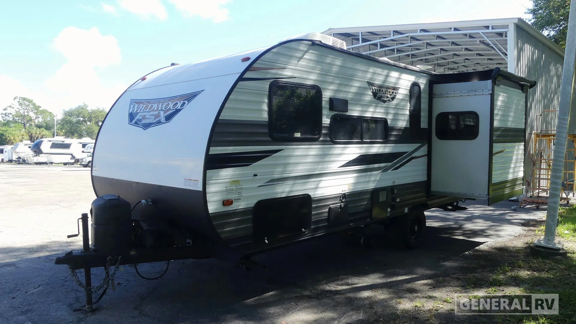2022 Forest River Wildwood FSX 169RSK — Photo 5