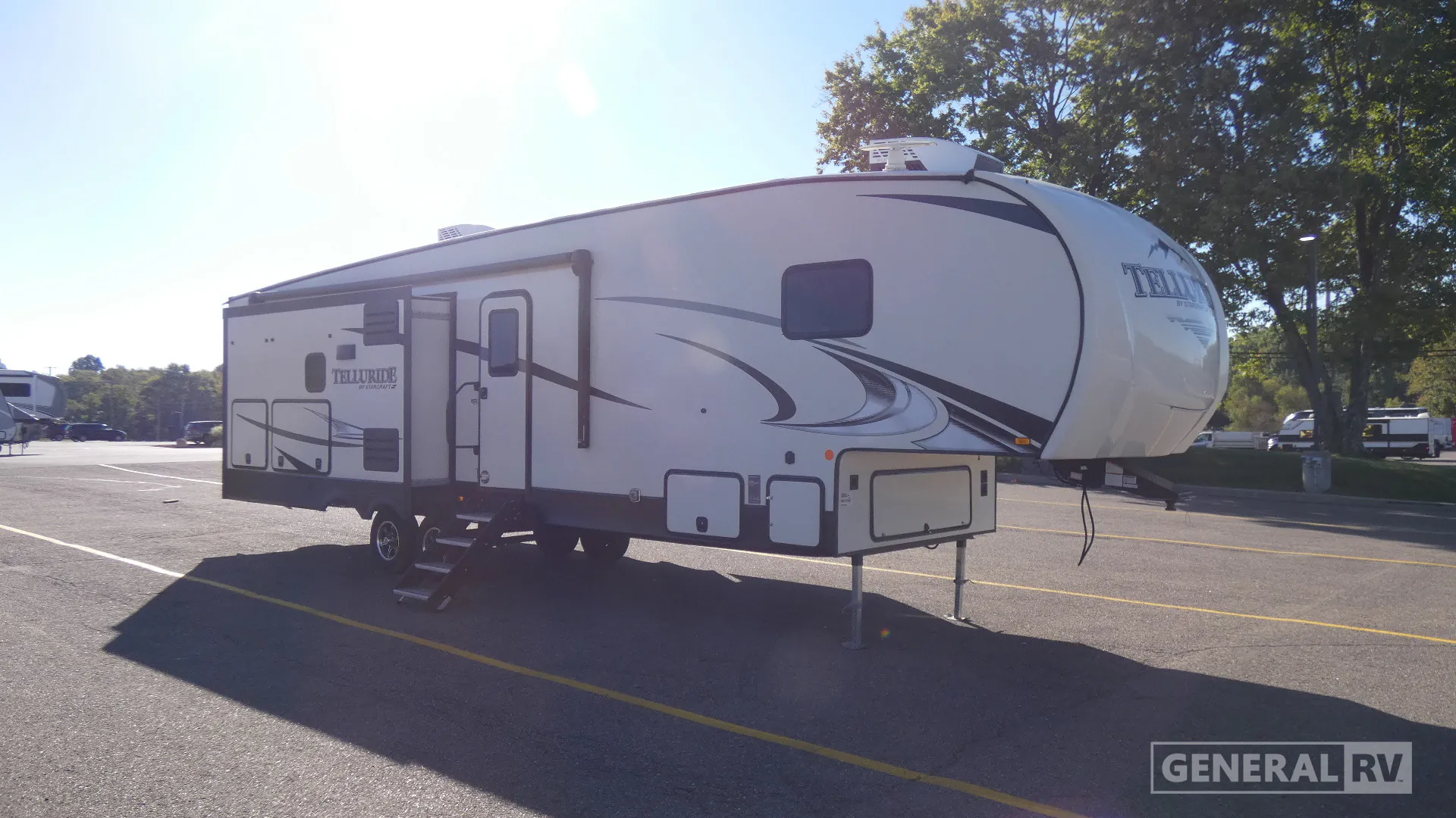 2021 Starcraft Telluride 338MBH - Photo 2