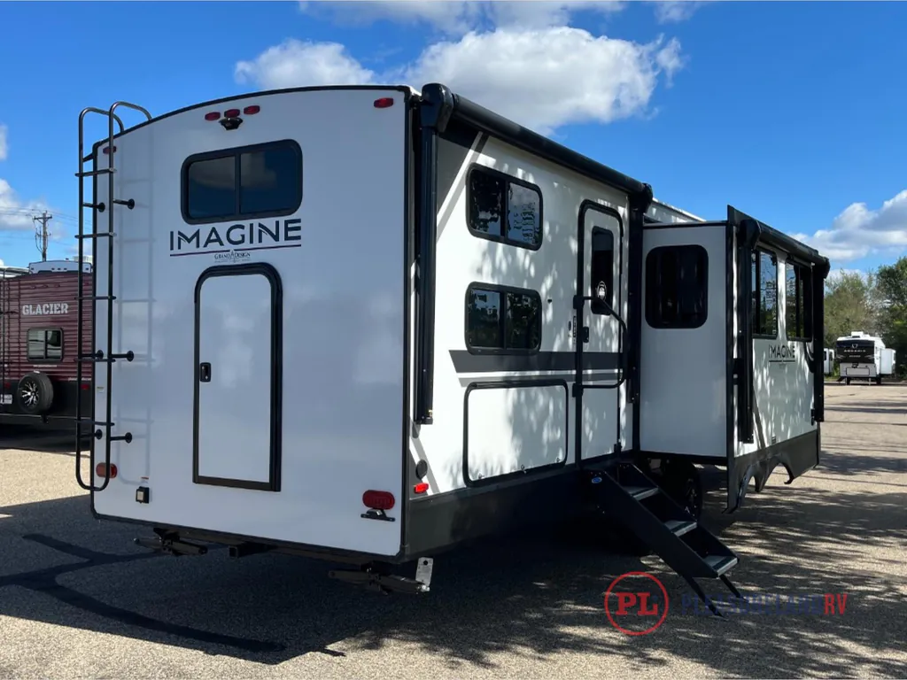 2026 Grand Design Imagine 3210BH, Photos photo 6