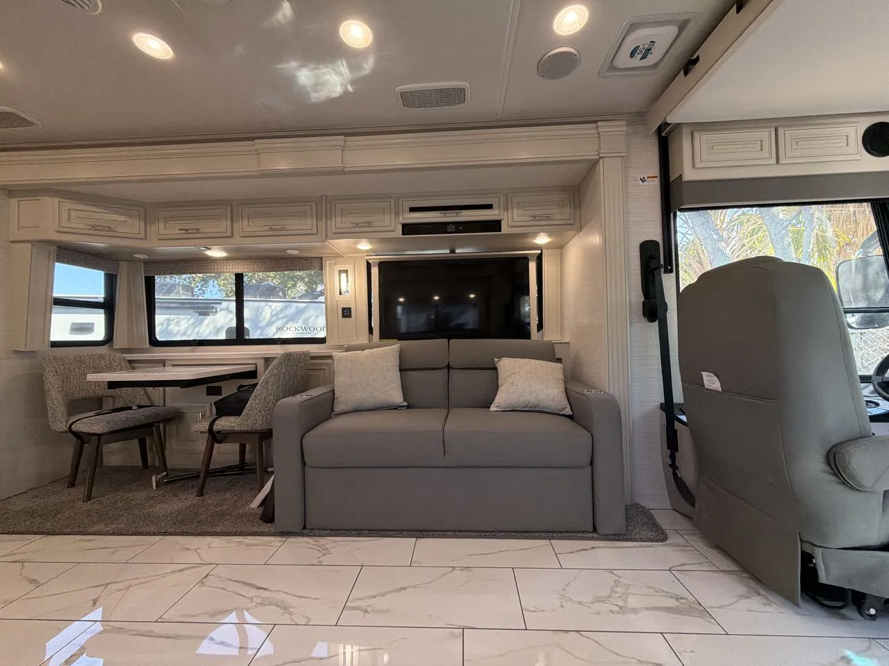 2026 Forest River Berkshire XL 40H - Photo 4