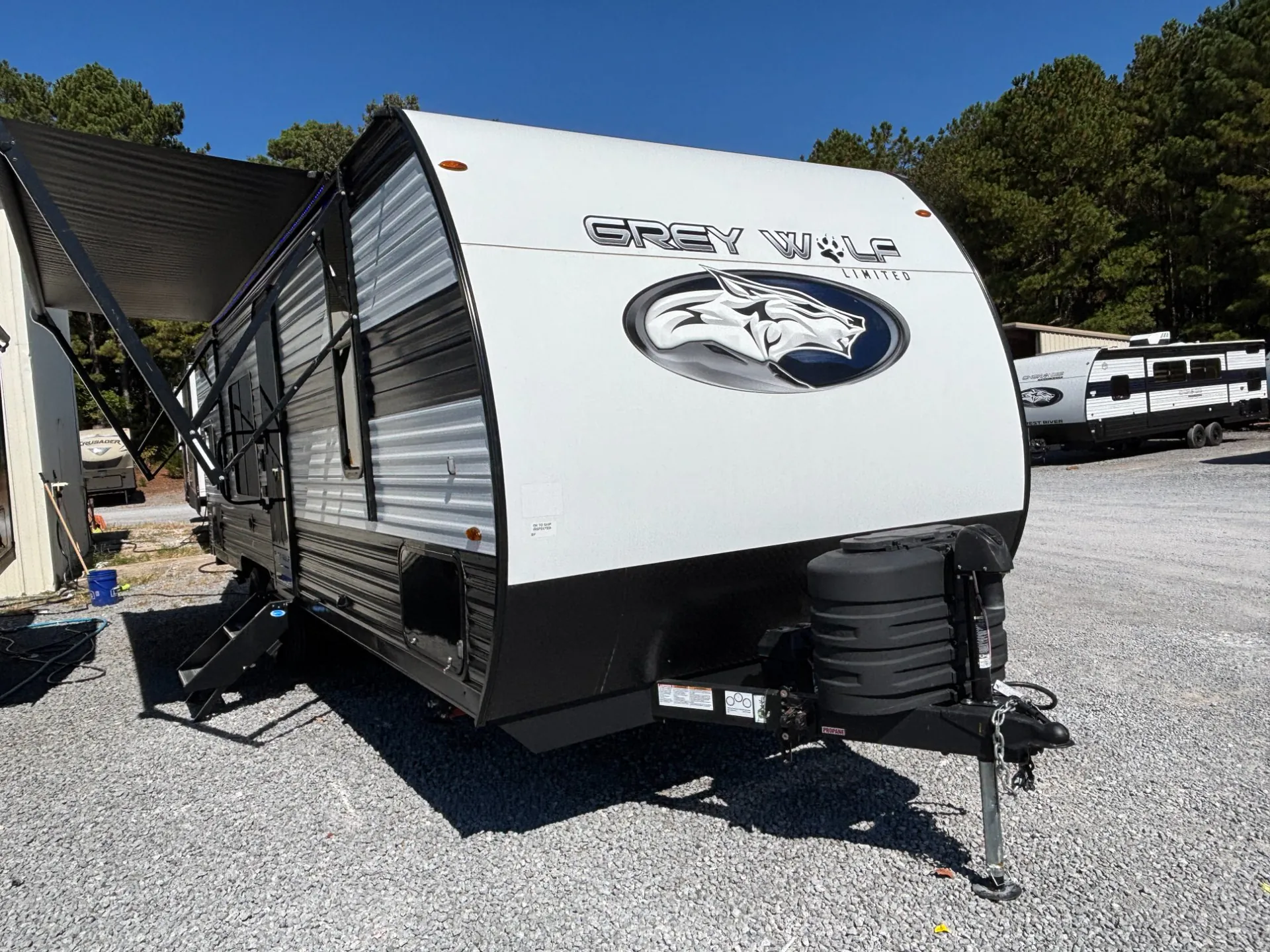 2024 Forest River Cherokee Grey Wolf 26DJSE