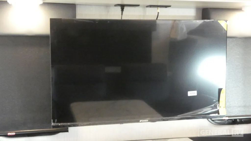 2027 Nexus Maximus 32MX, Photos photo 19