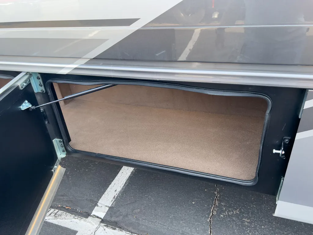 2026 Entegra Coach Accolade 37K, Photos photo 34