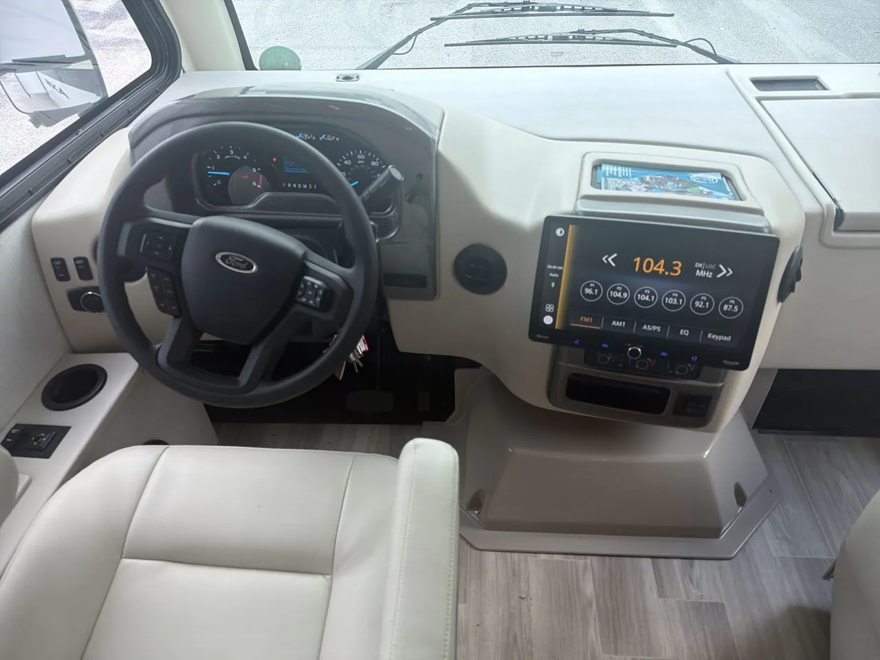 2026 Thor Motor Coach Axis 26.2 - Photo 4
