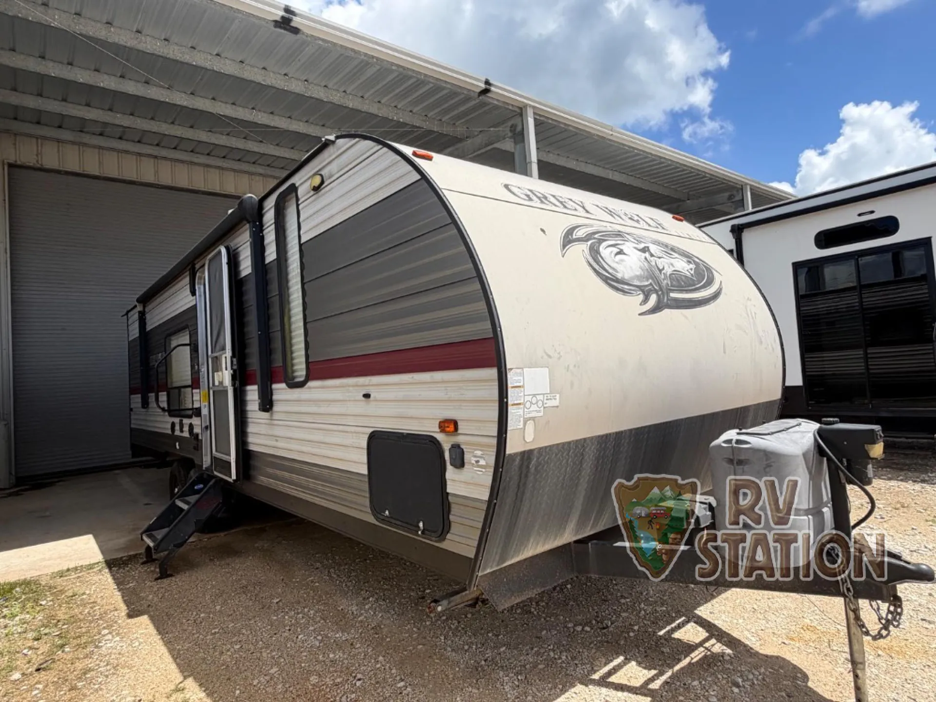 2018 Forest River Cherokee Grey Wolf 26RR dealer photo 1 from RV Station
