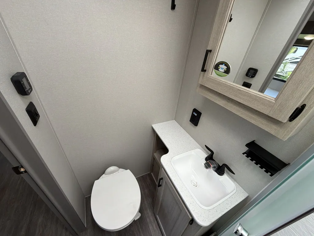 2026 Forest River Aurora 34BHTS 2 QUEEN BEDS, Photos photo 18