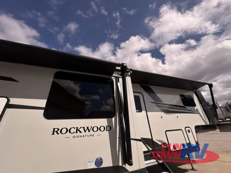 2026 Forest River RV Rockwood Signature 331RL - Photo 3