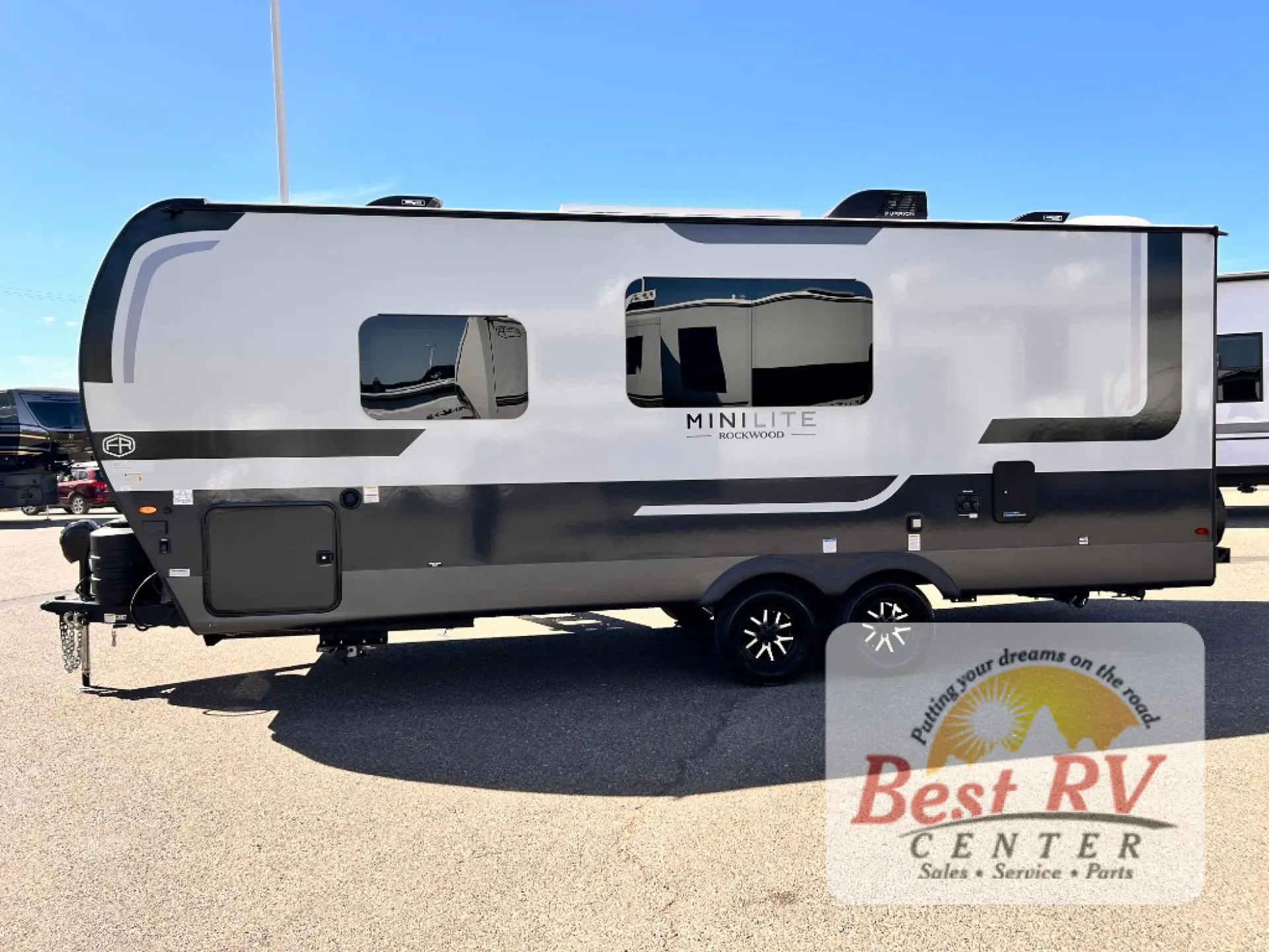 2027 Forest River Rockwood Mini Lite 2524FBT — Photo 5