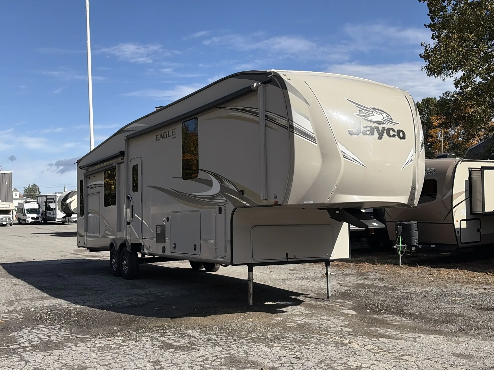 2018 Jayco Eagle 336FBOK - Photo 2