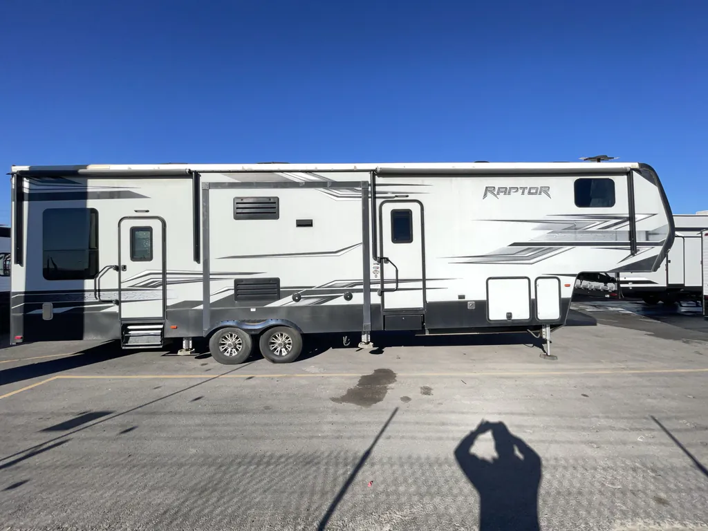 2026 Keystone Raptor 433, Photos photo 5