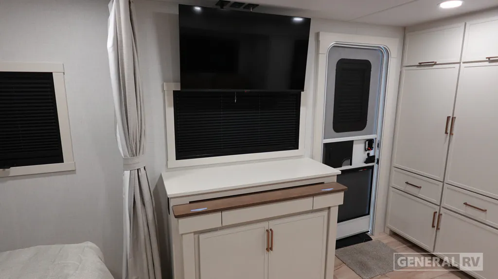 2026 Brinkley Model I 23X, Photos photo 11