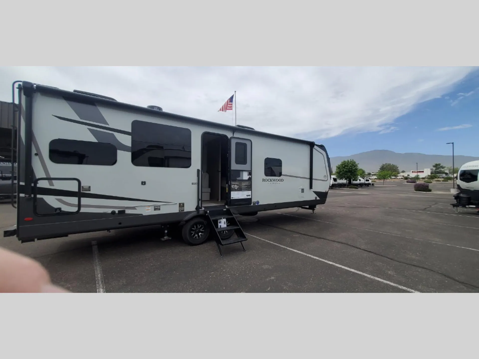 2027 Forest River Rockwood Ultra Lite 2711RK - Photo 4
