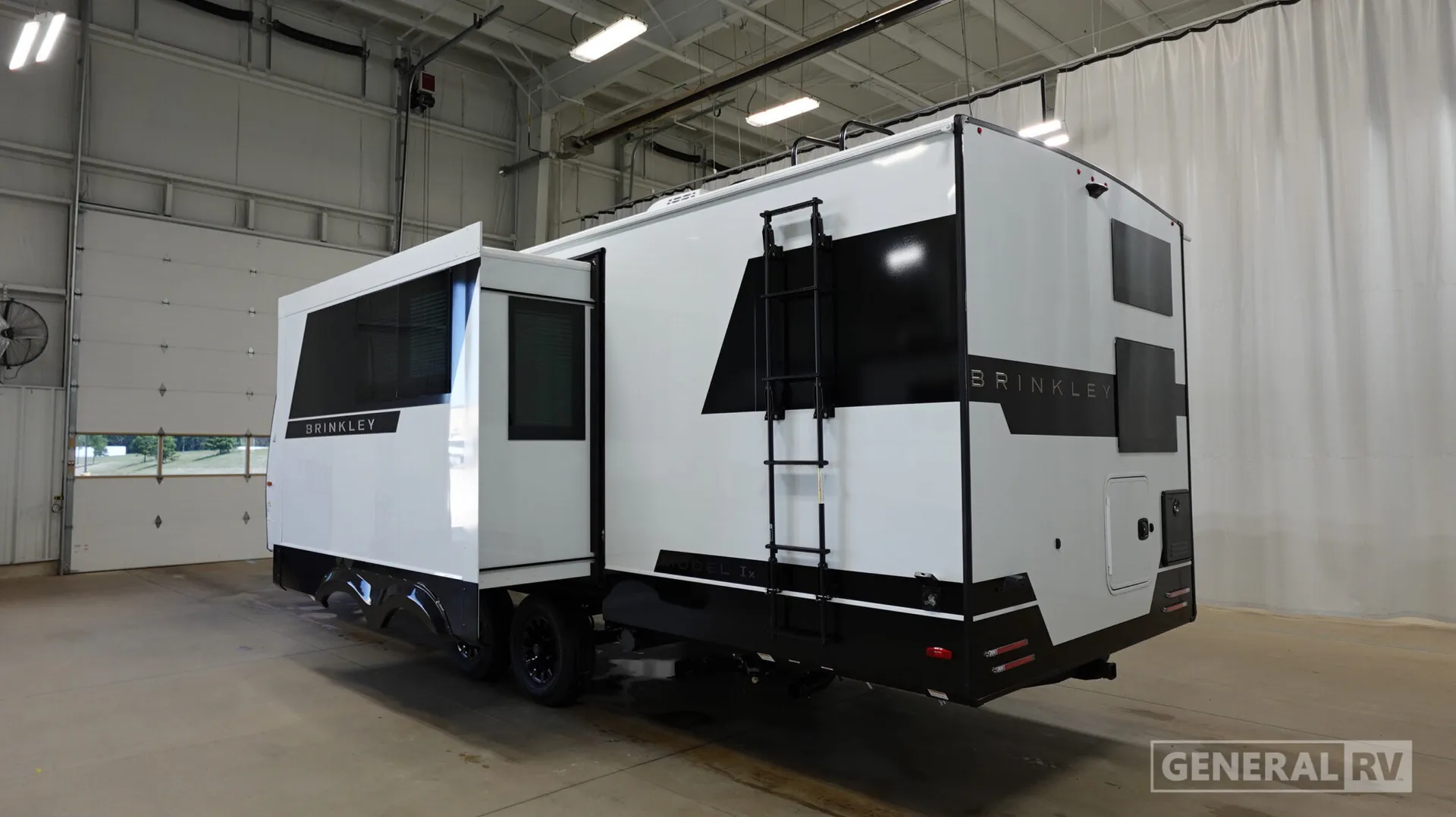 2026 Brinkley Model Ix 24X - Photo 4