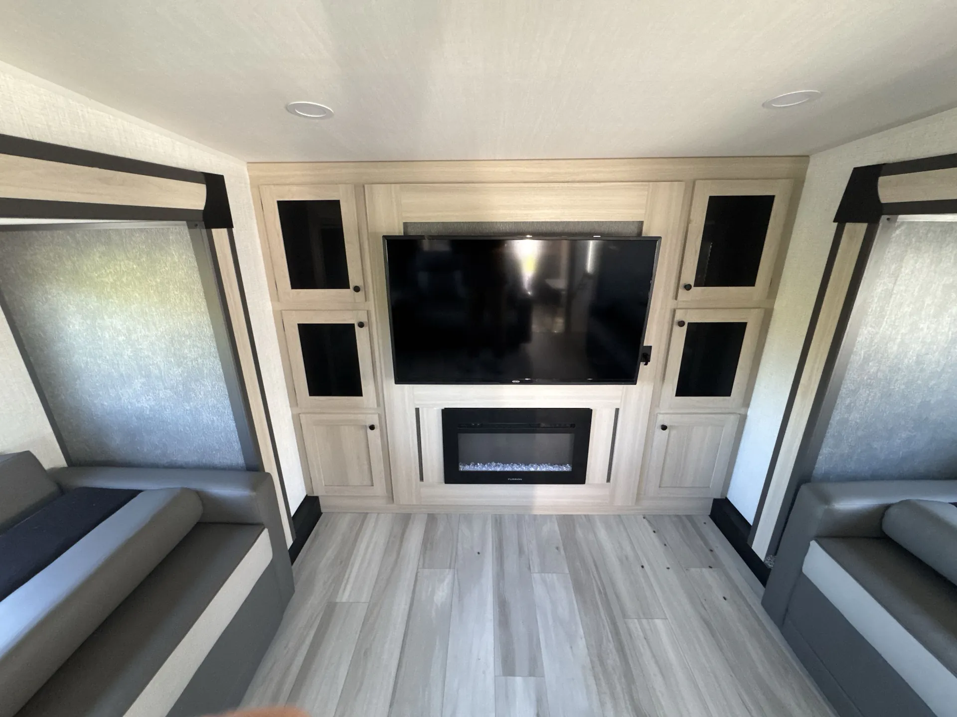 2025 Forest River Wildcat 35FL — living area main
