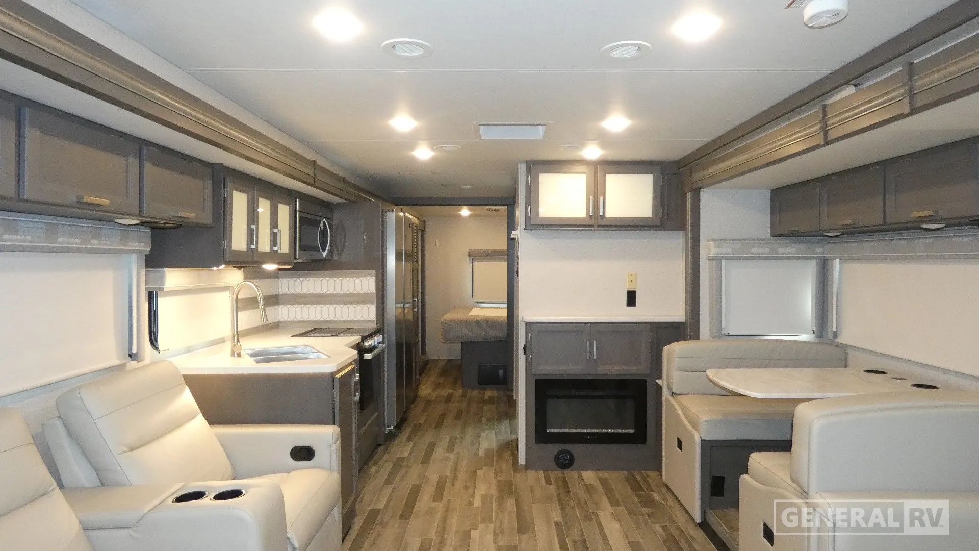 2024 Thor Motor Coach Indigo CC35 - Photo 3