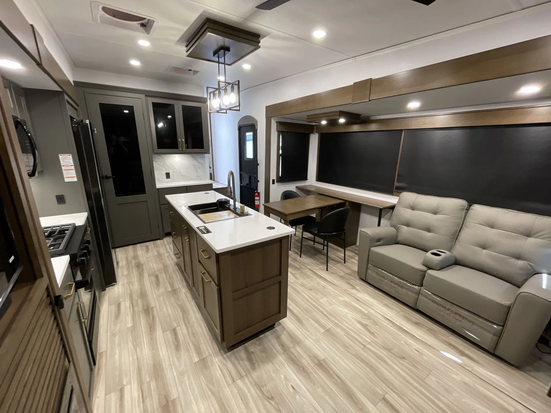 2026 Keystone Montana High Country 290RL — living area main