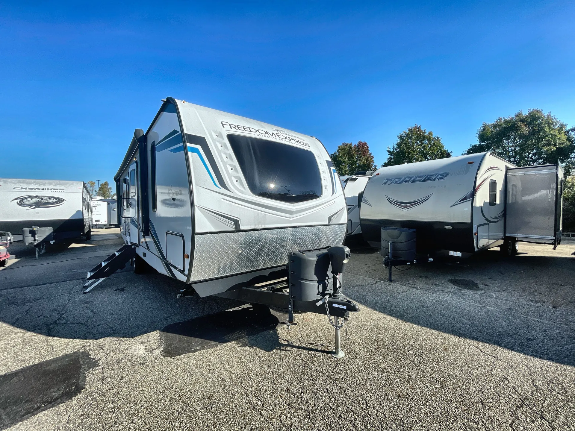 2023 Coachmen Freedom Express Ultra Lite 274RKS