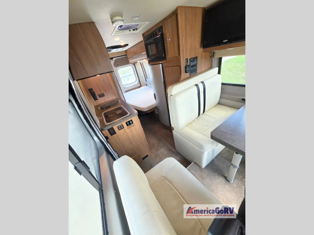 2014 Winnebago Travato 59G, Photos photo 10