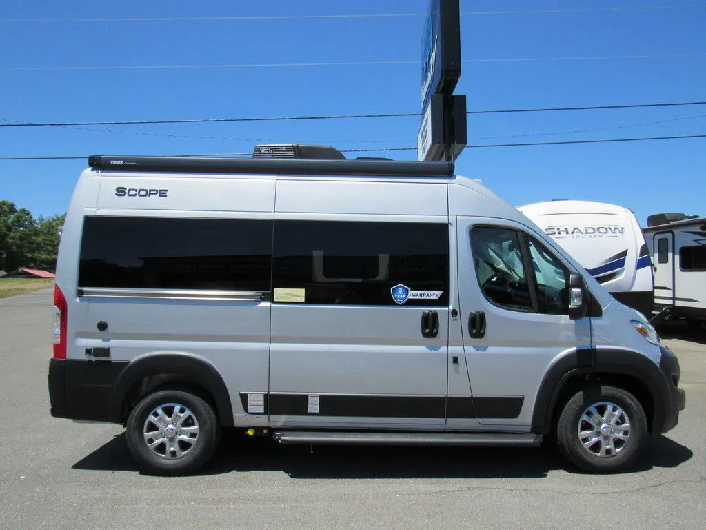 2027 Thor Motor Coach Sequence 20L - Photo 4