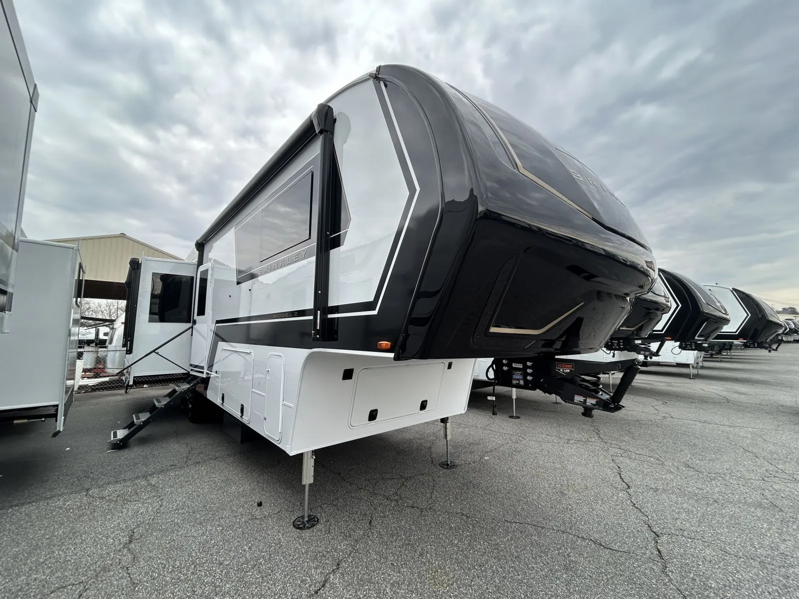 2026 Brinkley MODEL Z 3200 - Photo 2