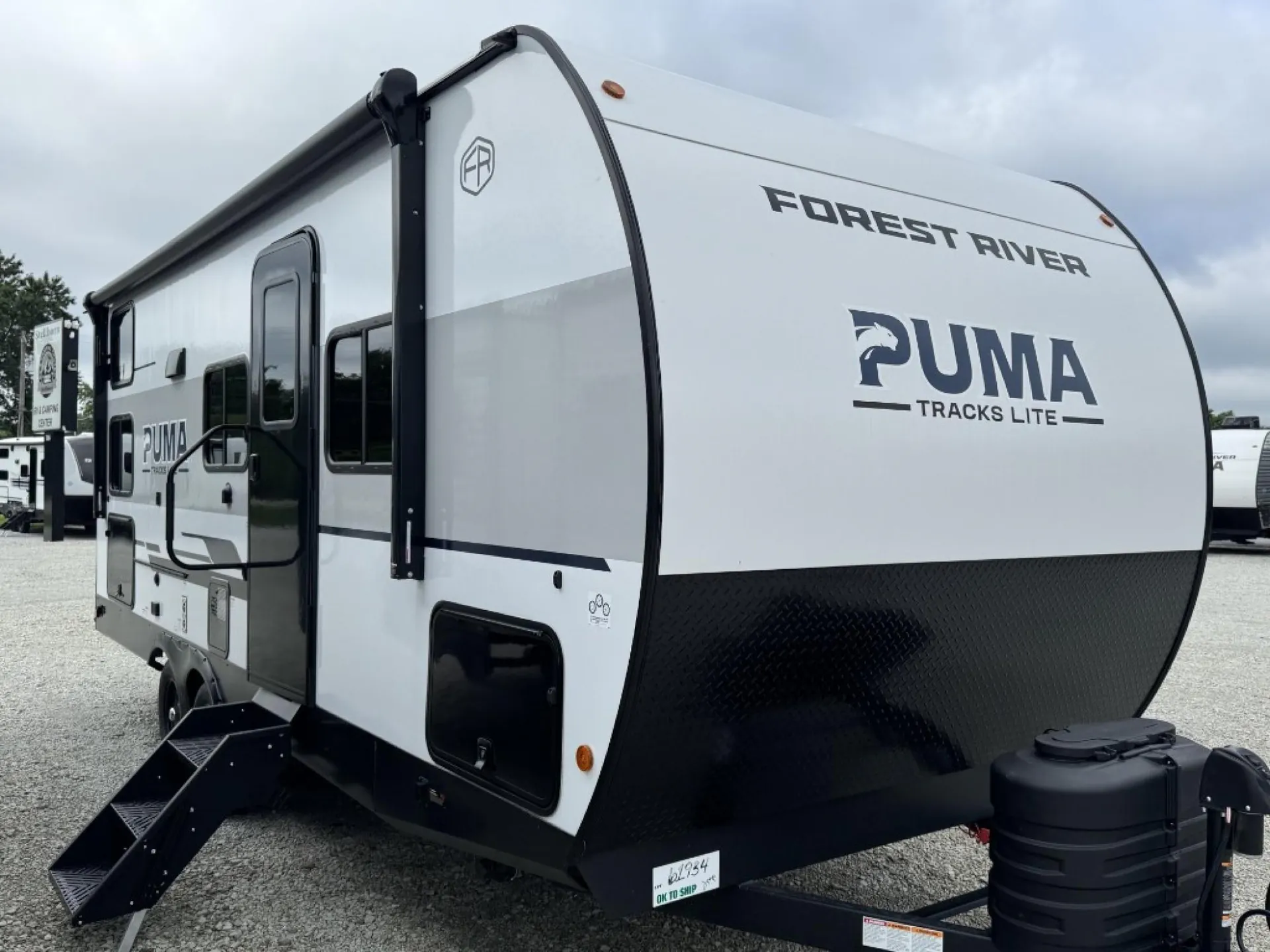 2027 Forest River Puma Tracks Lite 235BH - Photo 4