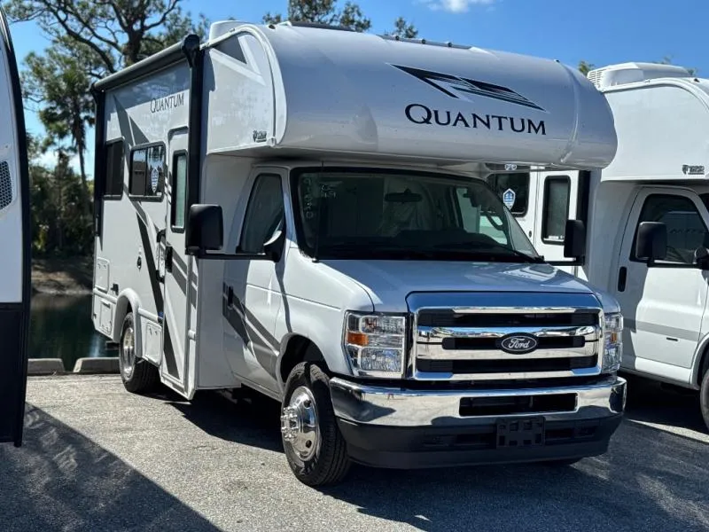 2026 Thor Motor Coach Quantum LC19 - Photo 2