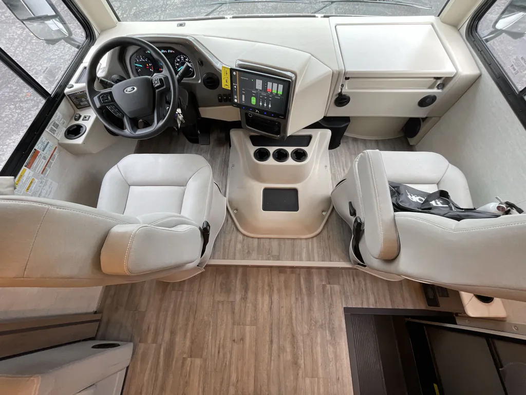 2026 Thor Motor Coach Freedom Traveler A29, Photos photo 27